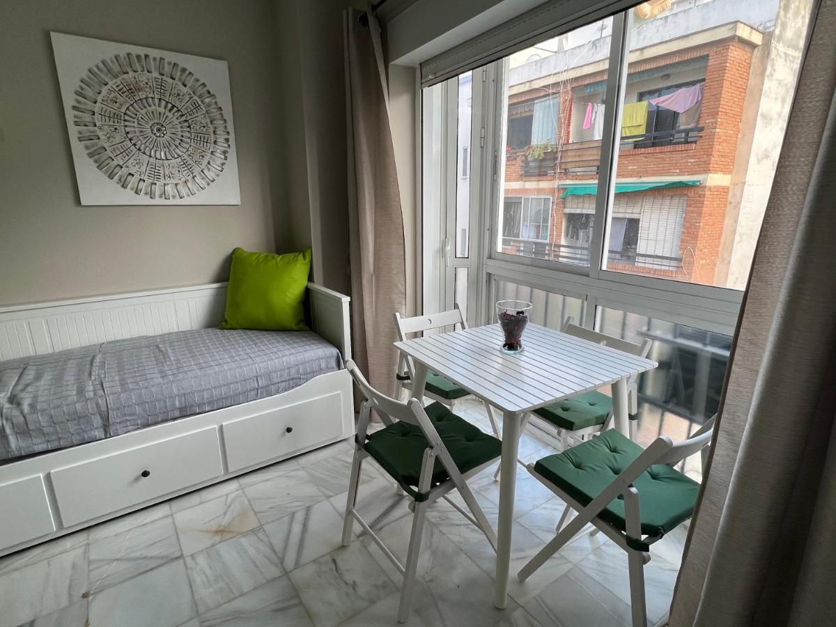 Genuar Apartments Malaga Center 2 Bagian luar foto