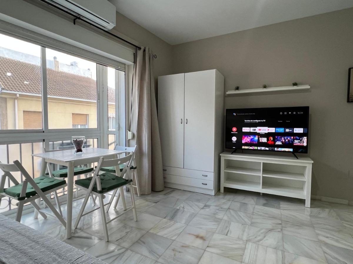 Genuar Apartments Malaga Center 2 Bagian luar foto